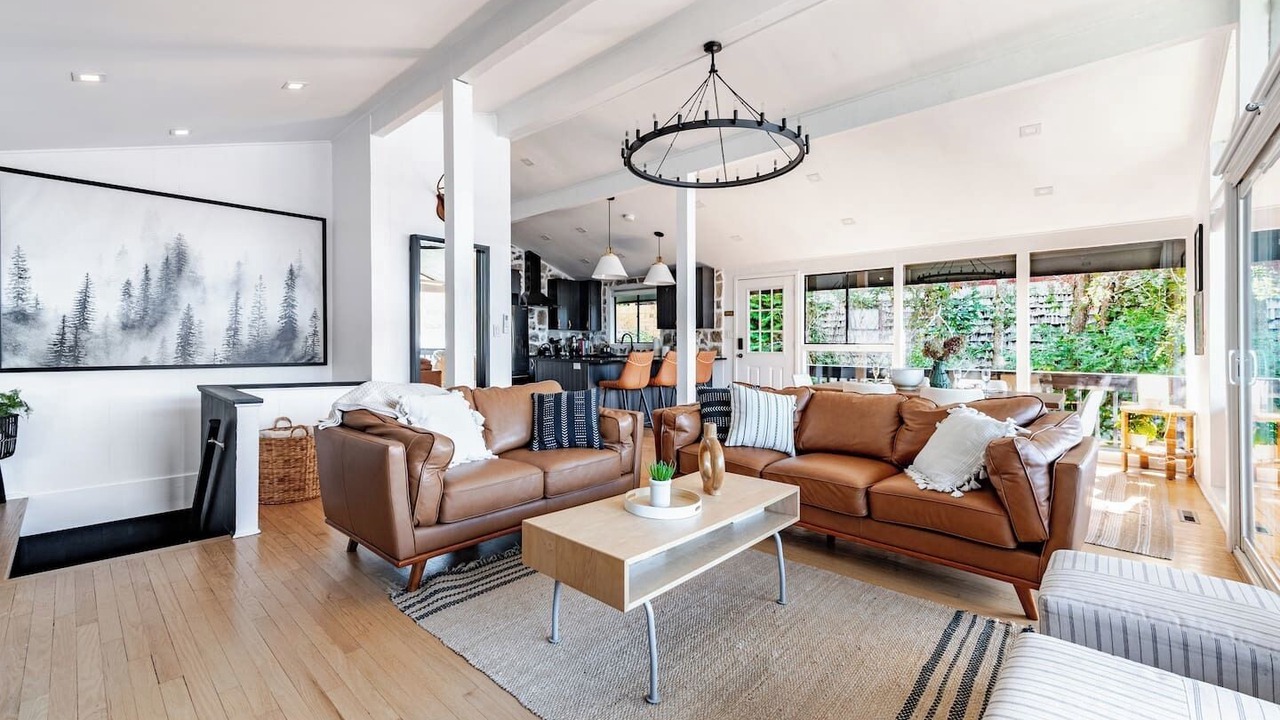 Photo of Livingroom in Greenwood Lake