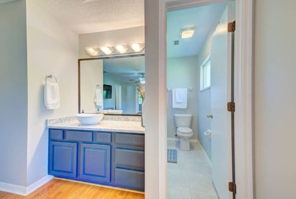 Photo of Bathroom in Interchange Square