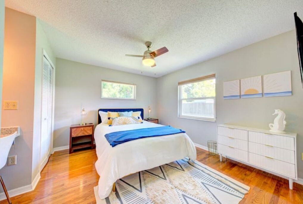 Photo of Bedroom in Interchange Square