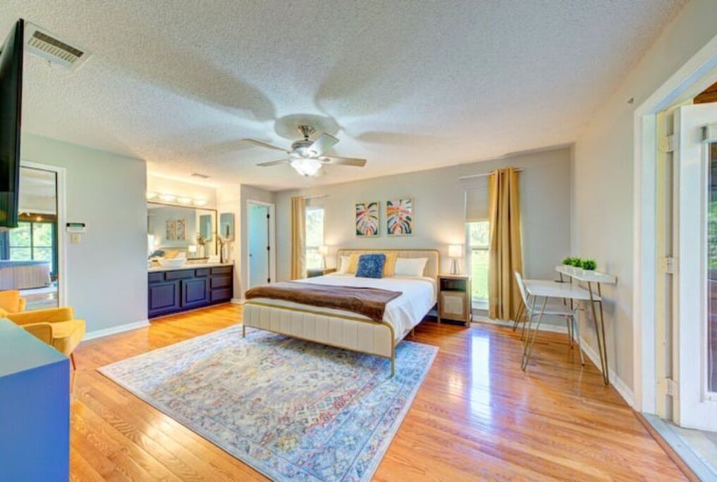 Photo of Bedroom in Interchange Square