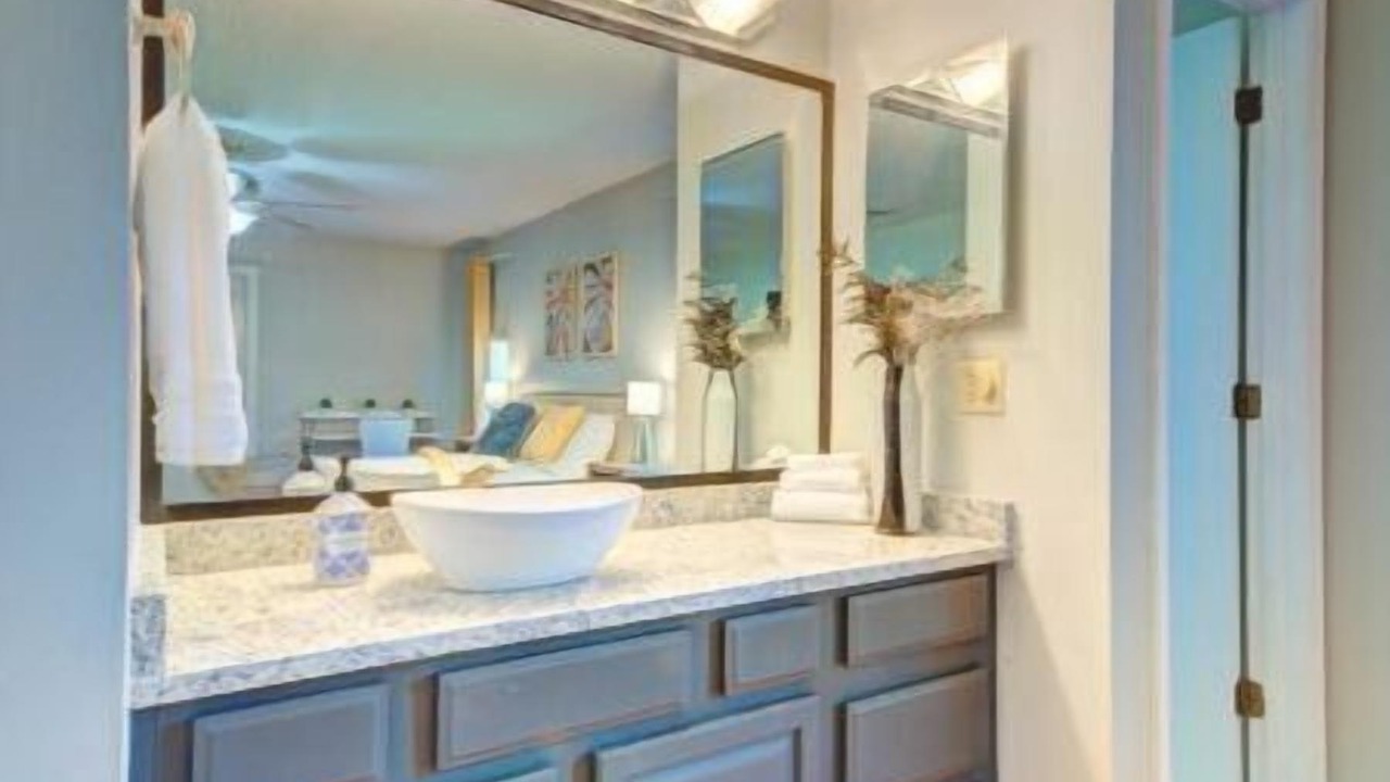 Photo of Bathroom in Interchange Square