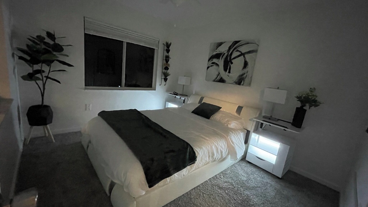 Photo of Bedroom in Bahama Bay