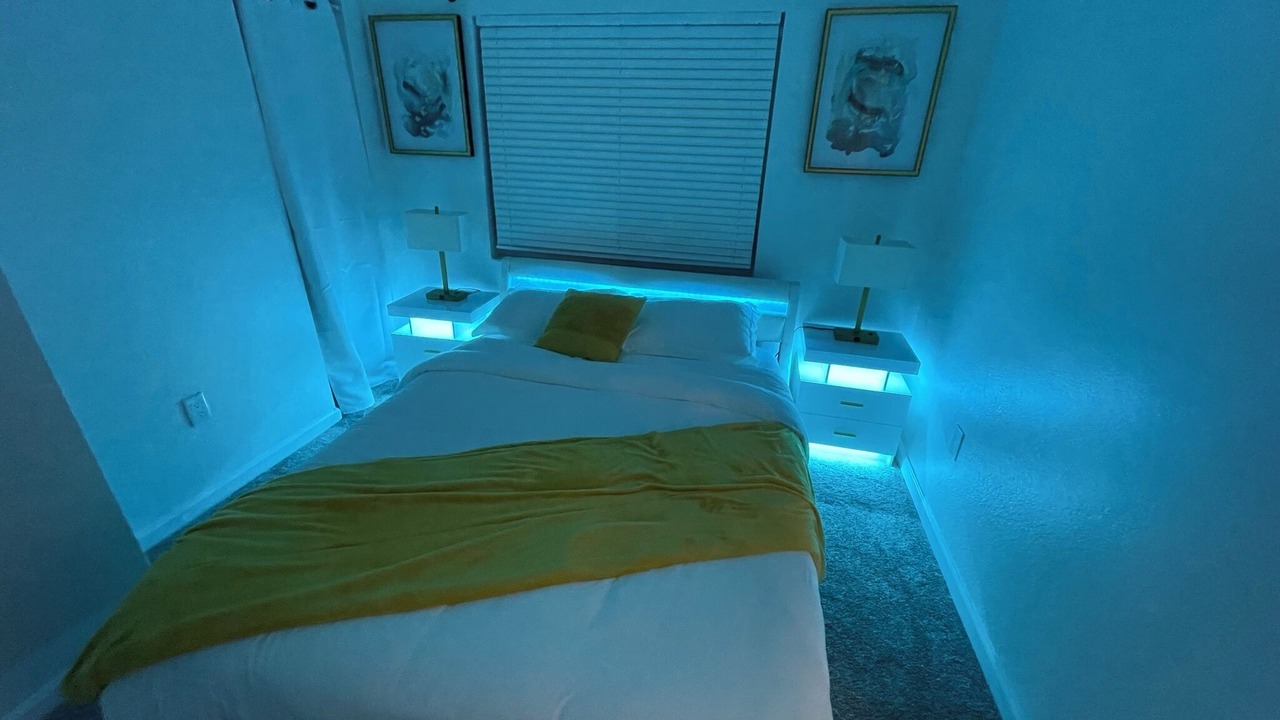 Photo of Bedroom in Bahama Bay
