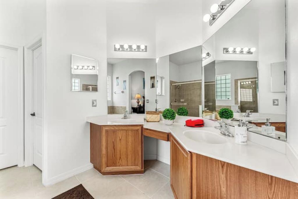 Photo of Bathroom in Port Malabar
