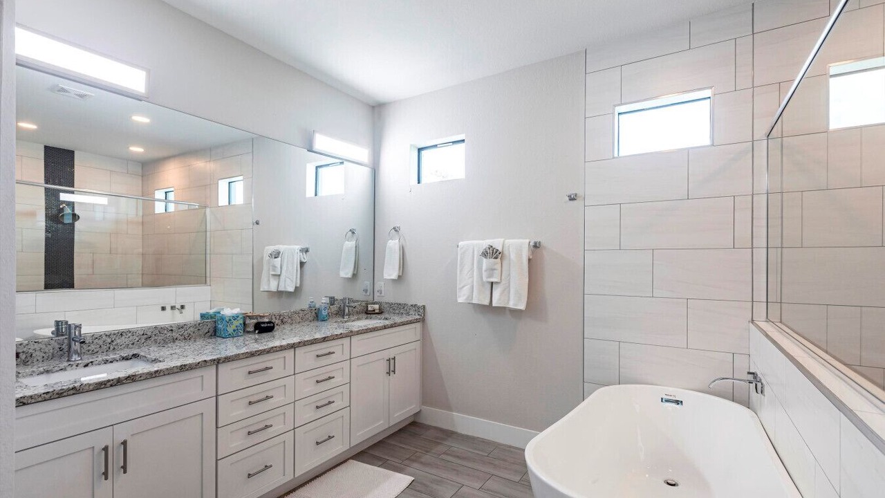 Photo of Bathroom in Bonita Springs