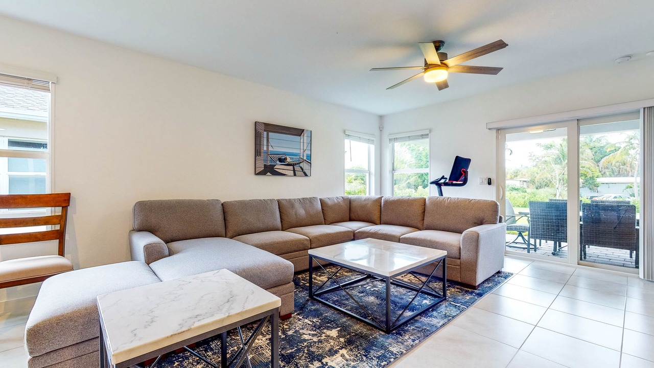 Photo of Livingroom in Stuart