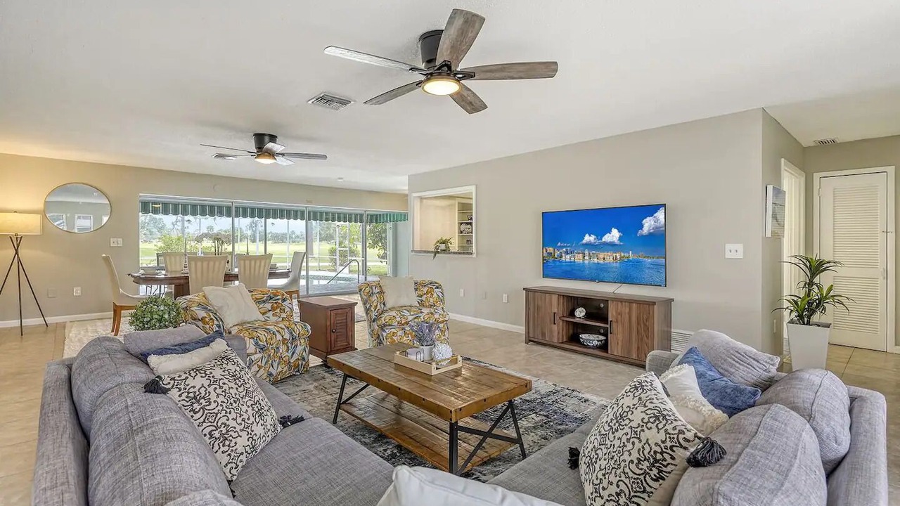 Photo of Livingroom in Venice East