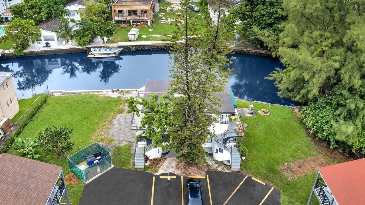 Photo of Outdoor in Northeast Miami