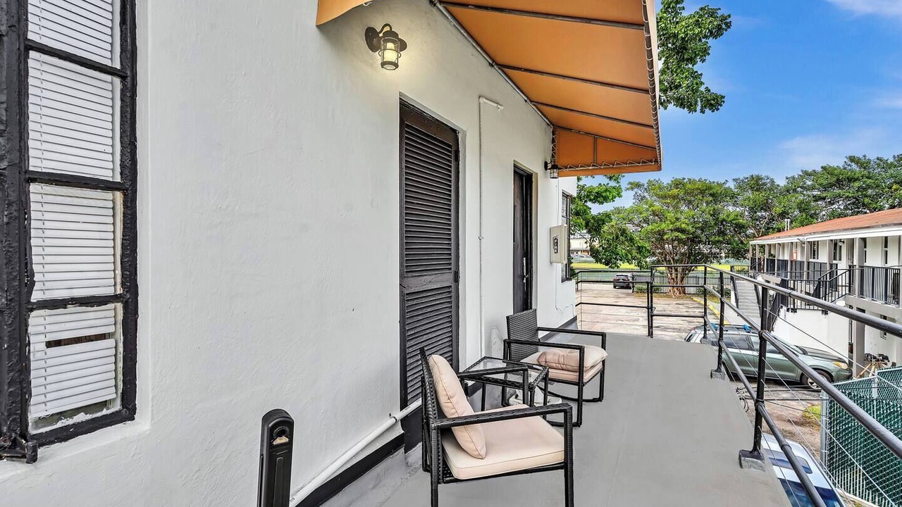 Photo of Patio Balcony in Northeast Miami
