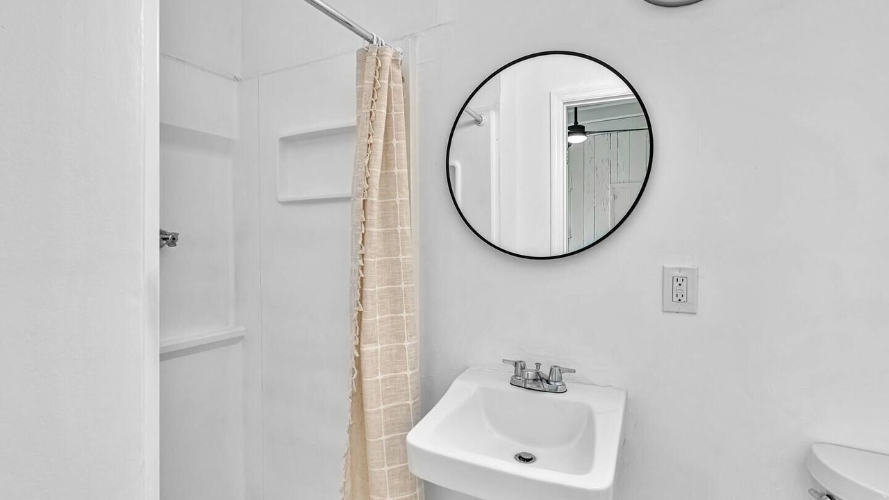 Photo of Bathroom in Northeast Miami