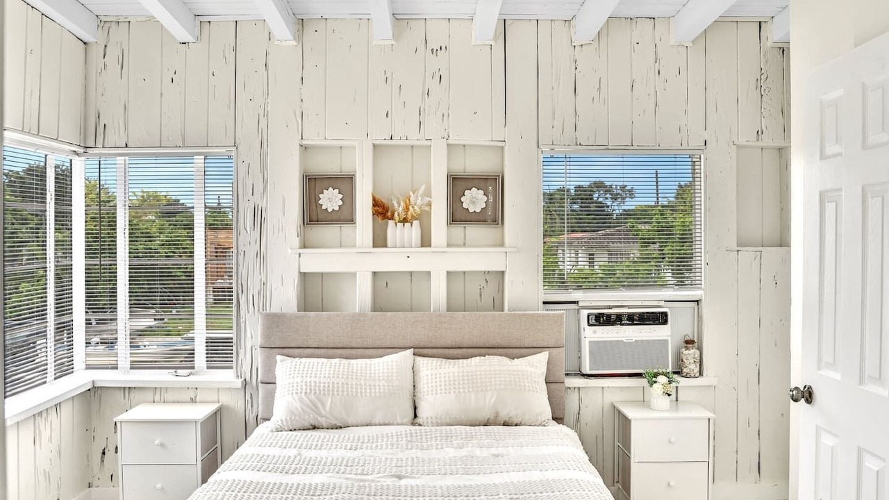 Photo of Bedroom in Northeast Miami