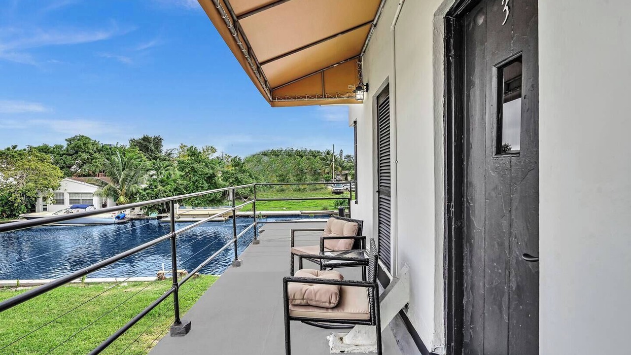 Photo of Patio Balcony in Northeast Miami