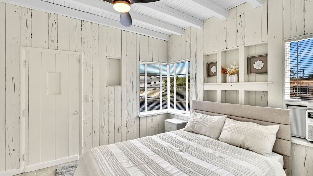 Photo of Bedroom in Northeast Miami
