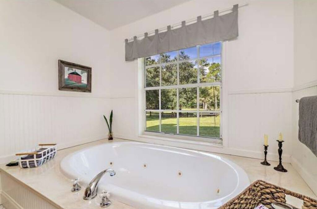 Photo of Bathroom in Hunt Club