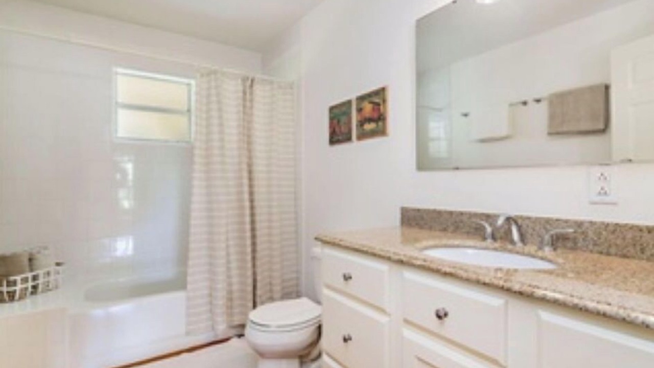 Photo of Bathroom in Hunt Club