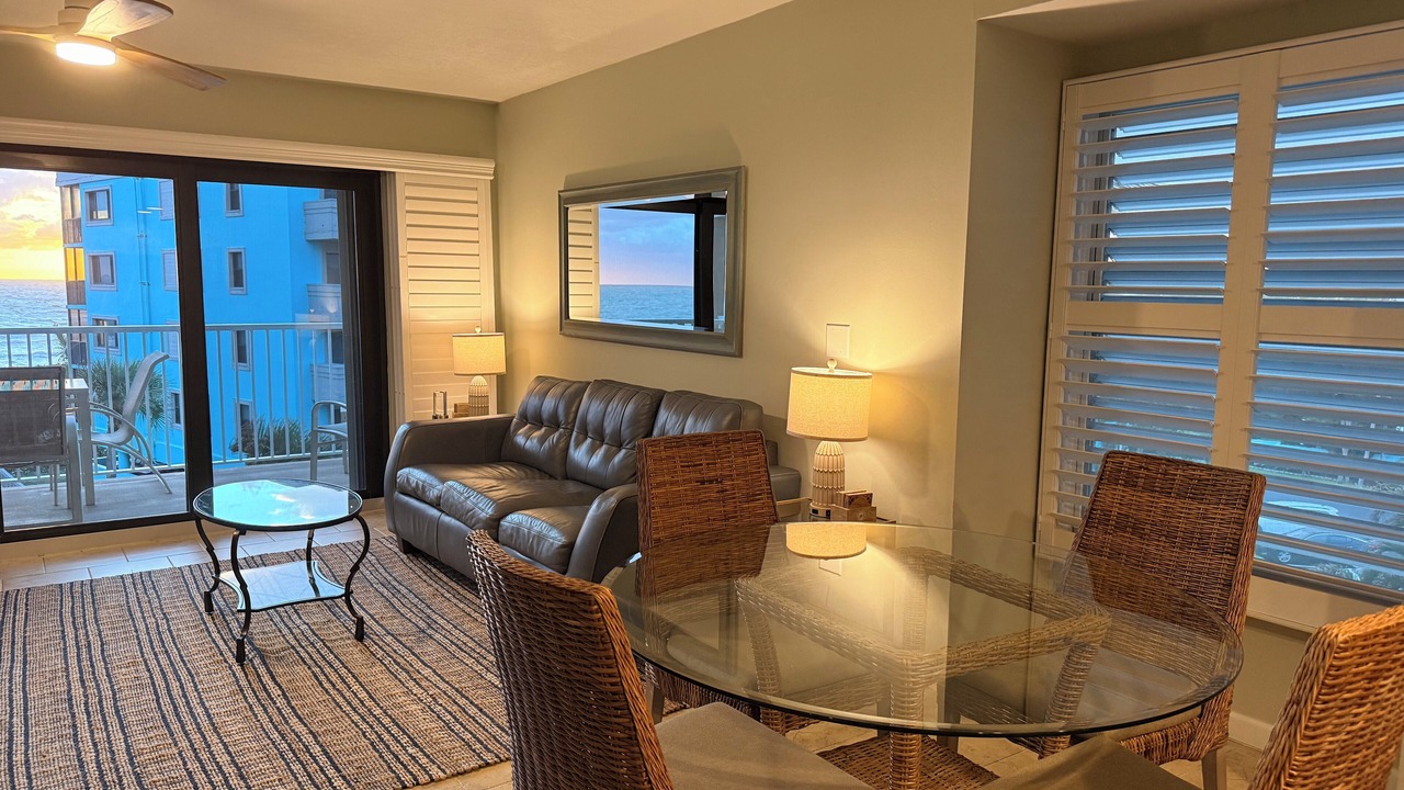Photo of Livingroom in Stuart