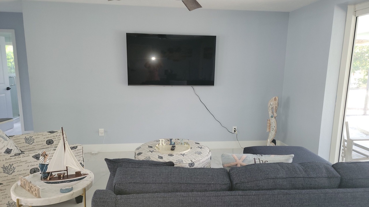 Photo of Livingroom in Yacht Club