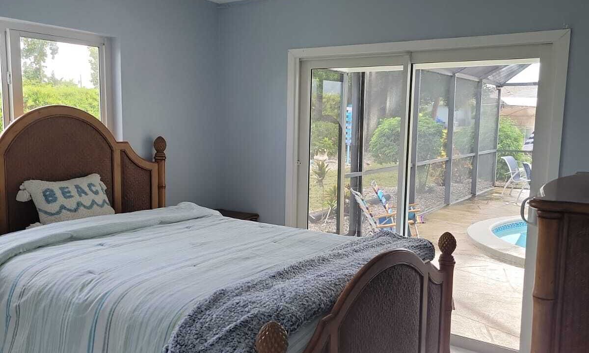 Photo of Bedroom in Yacht Club