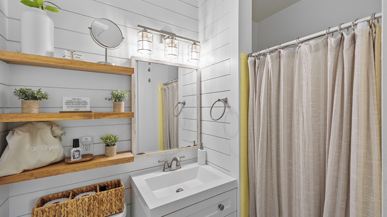Photo of Bathroom in South Venice