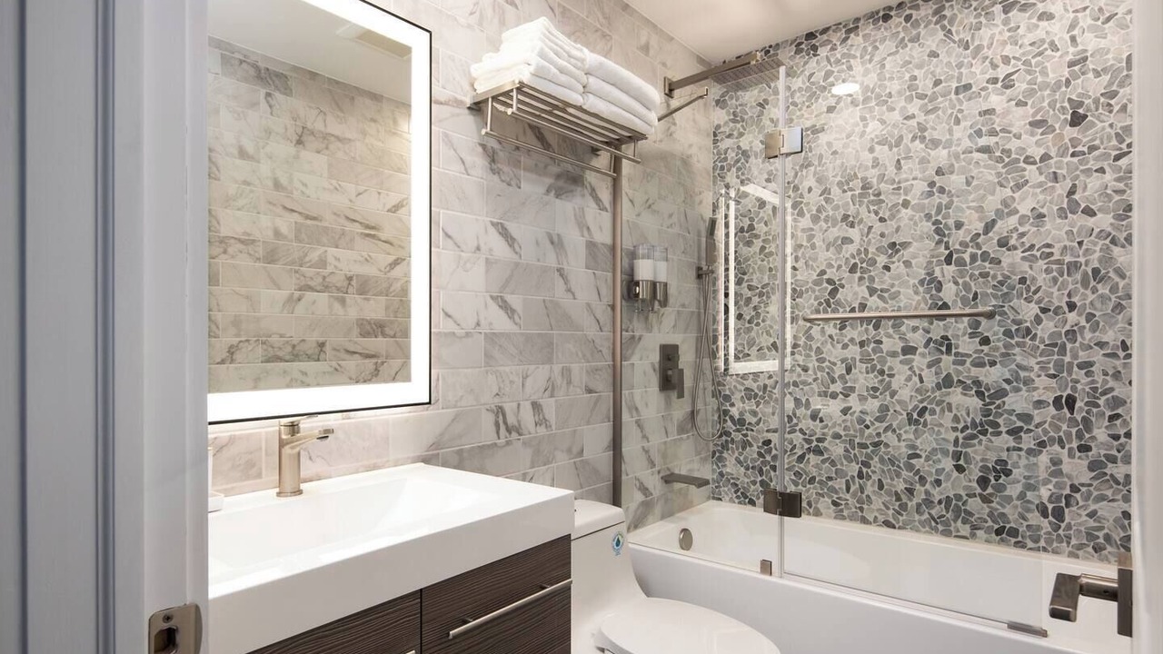 Photo of Bathroom in Grey Oaks