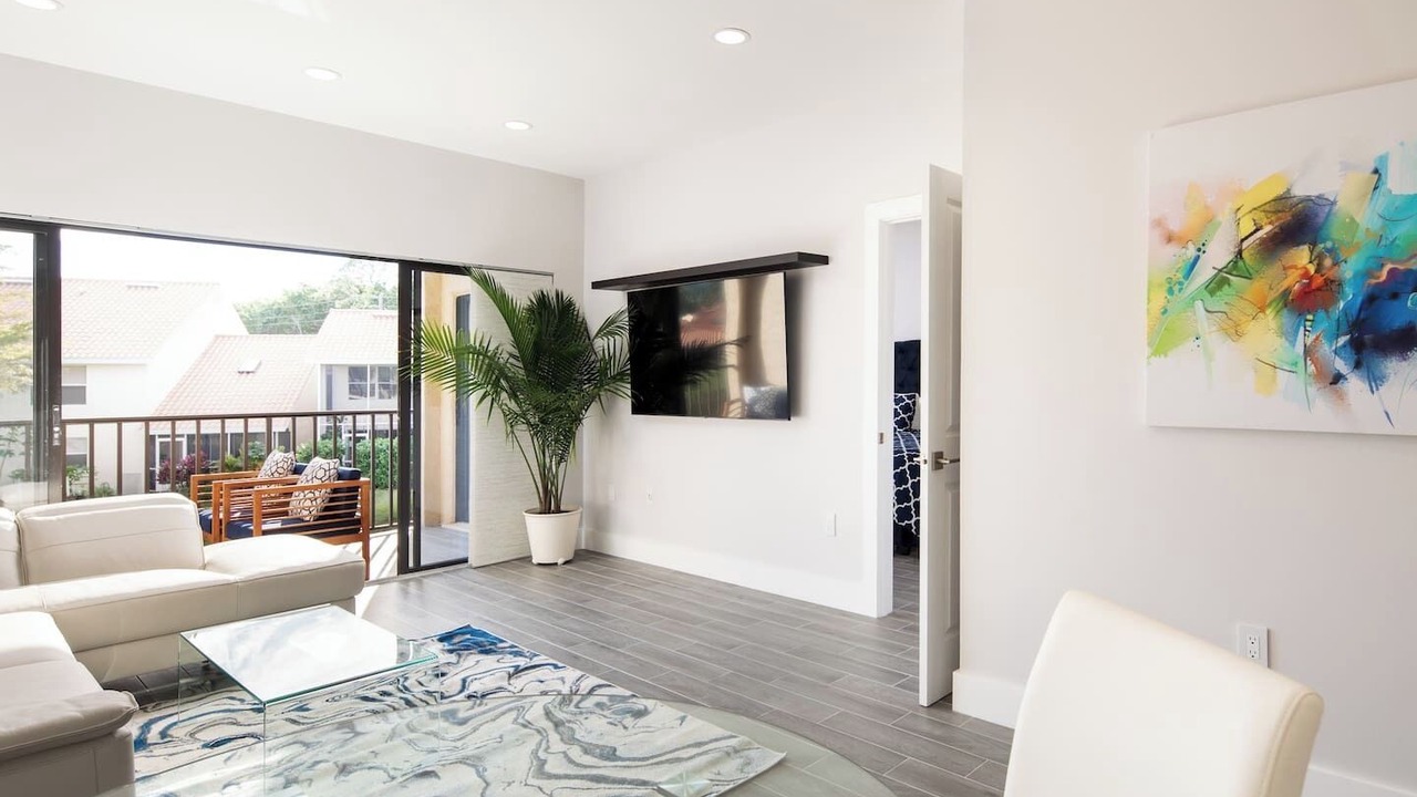 Photo of Livingroom in Grey Oaks