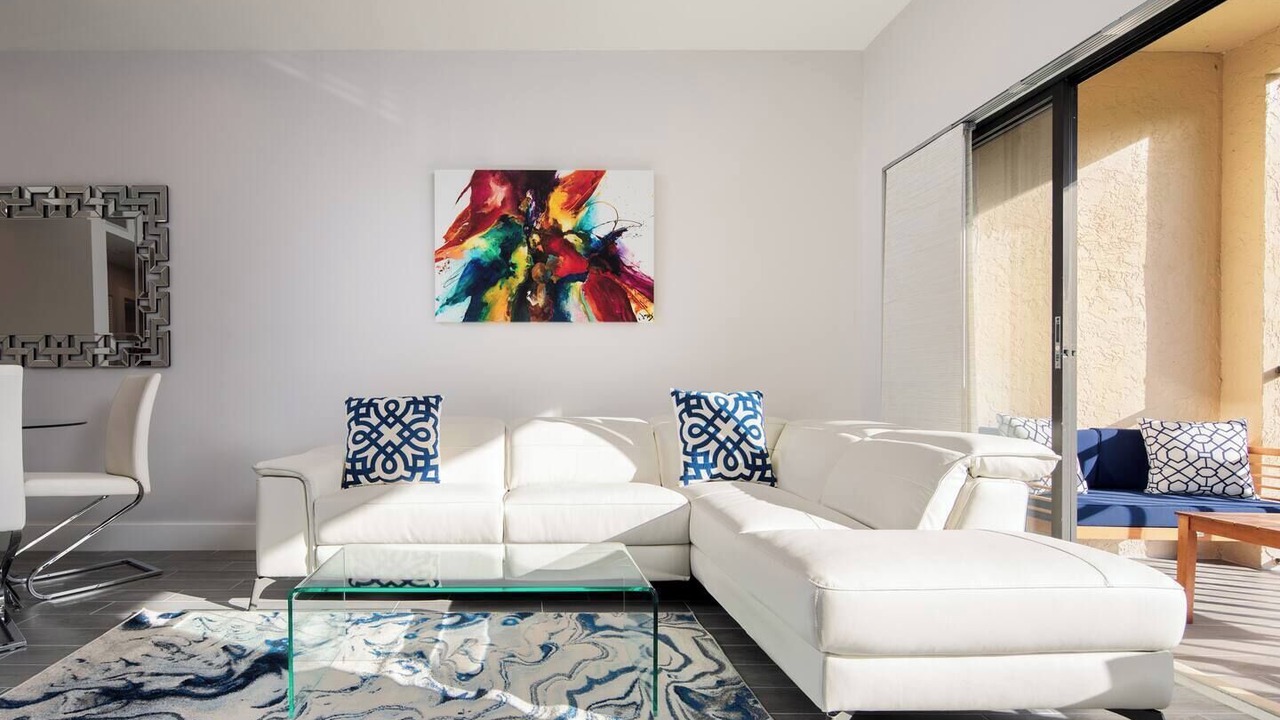 Photo of Livingroom in Grey Oaks