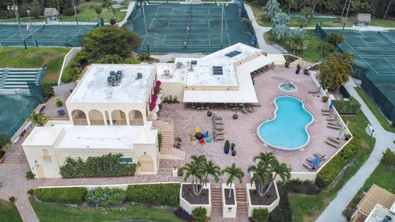 Photo of Outdoor in Grey Oaks