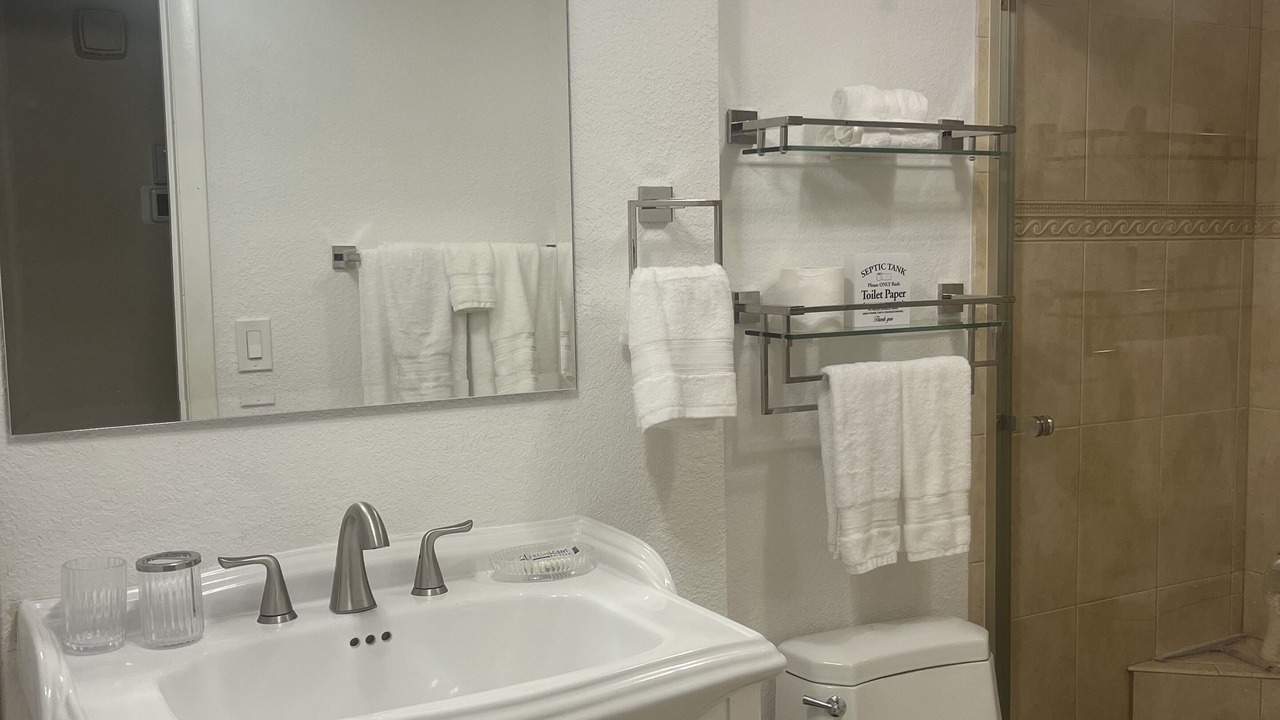 Photo of Bathroom in Islamorada