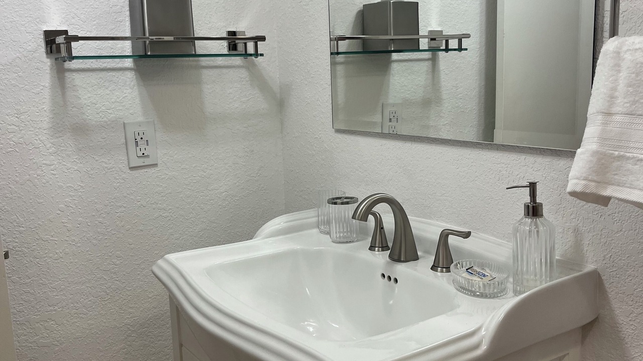 Photo of Bathroom in Islamorada