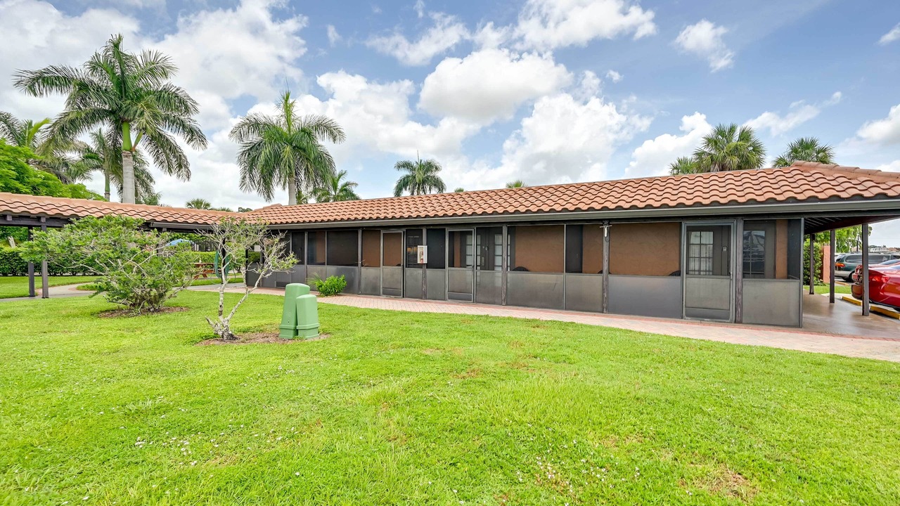 Photo of Outdoor in Naples