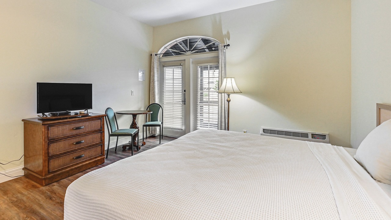 Photo of Bedroom in Naples