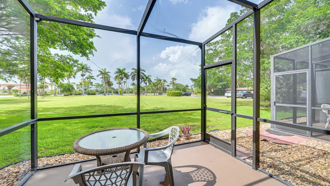Photo of Outdoor in Naples