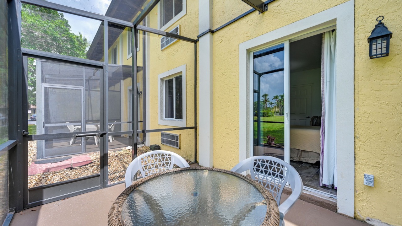 Photo of Outdoor in Naples