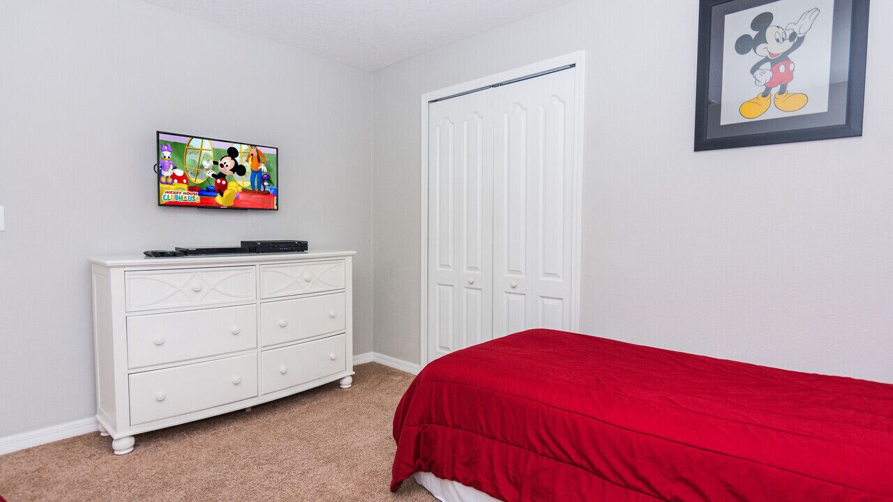 Photo of Bedroom in Lindfields