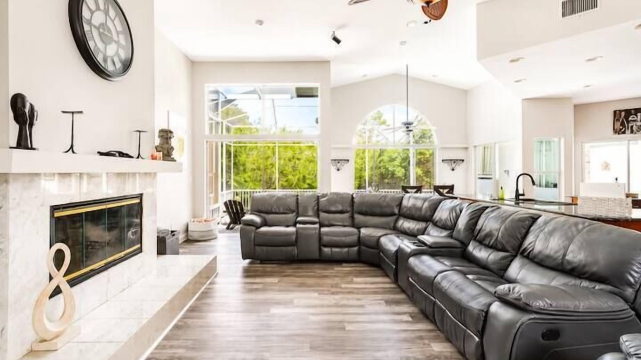 Photo of Livingroom in Ozona