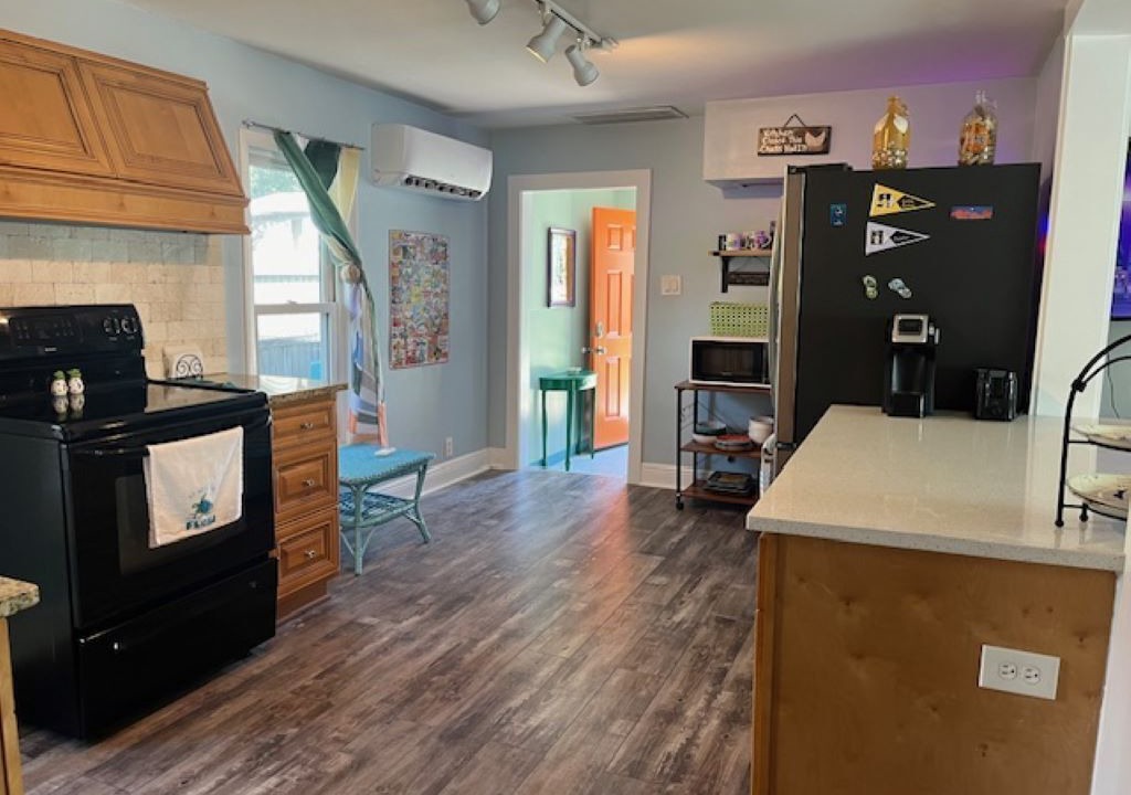 Photo of Kitchen in United Central