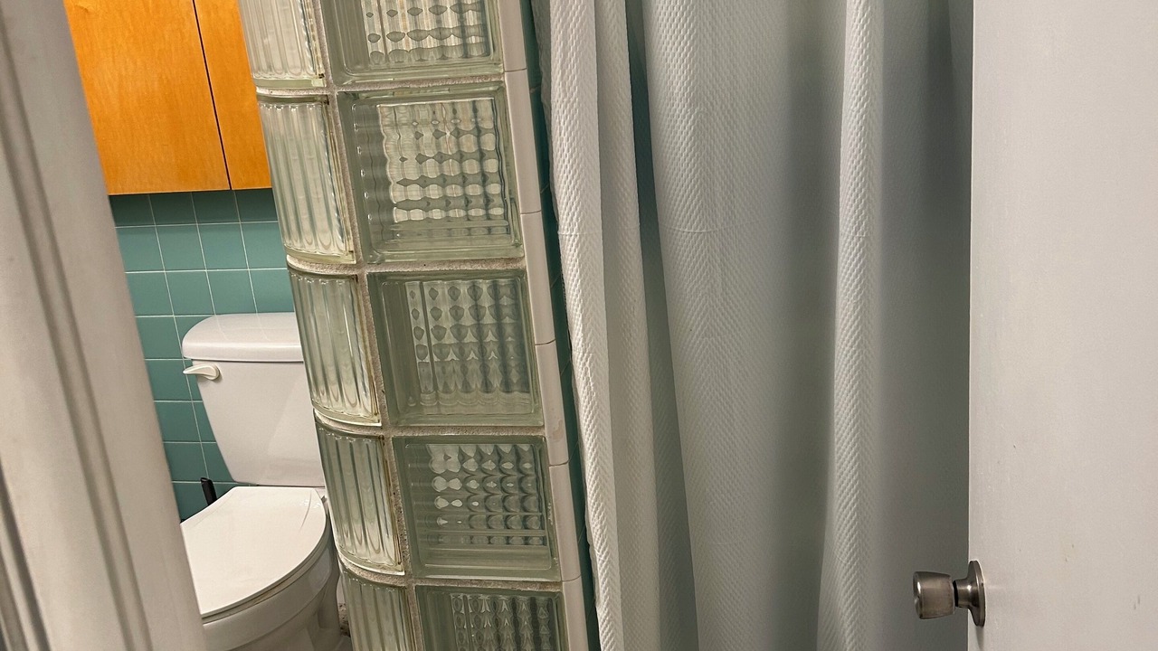 Photo of Bathroom in Jensen Beach