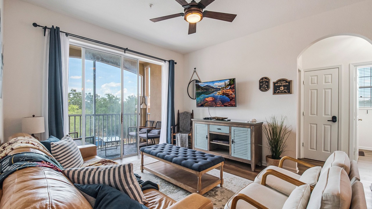 Photo of Livingroom in Windsor Hills