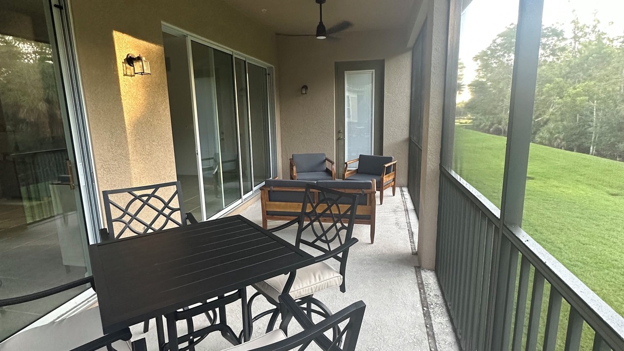 Photo of Outdoor in Naples