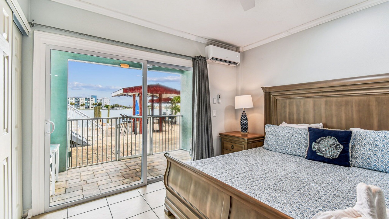 Photo of Bedroom in Bay Esplanade