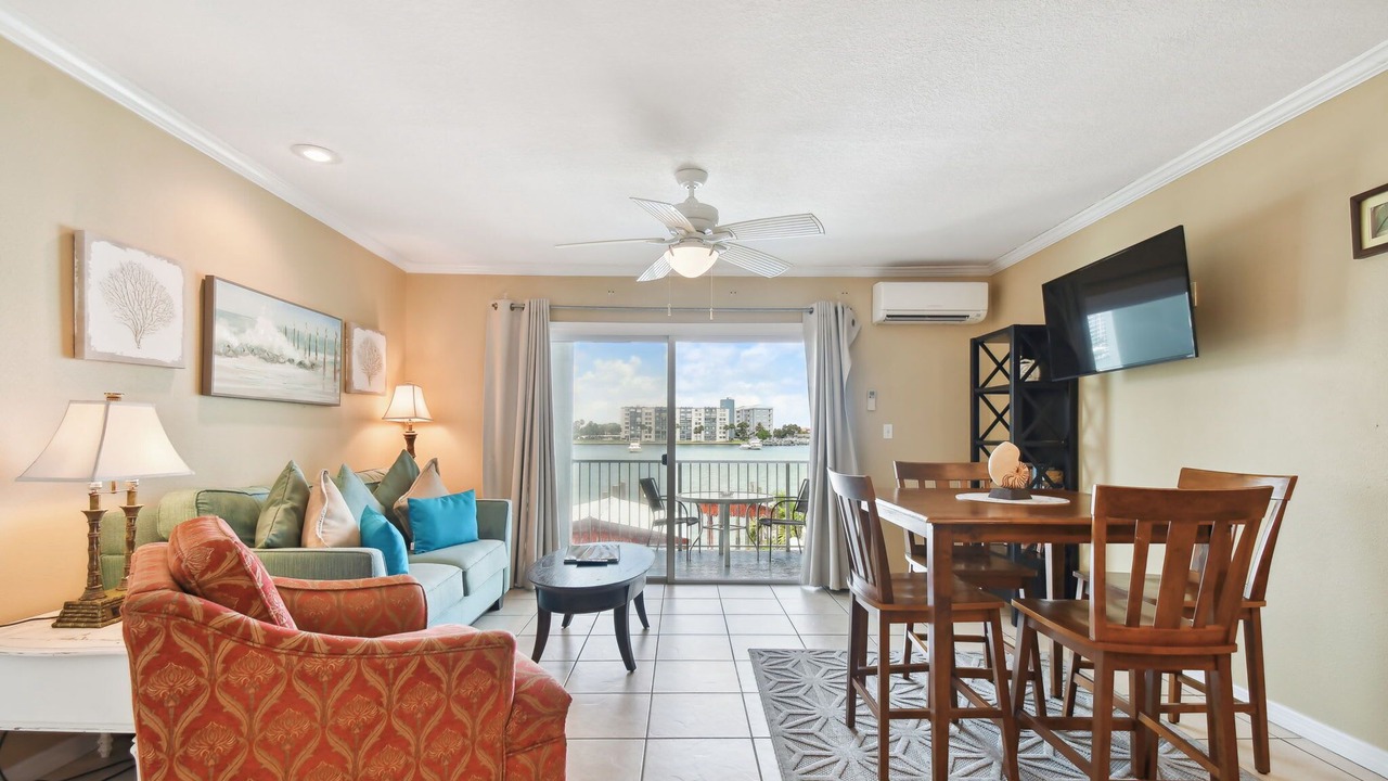 Photo of Livingroom in Bay Esplanade