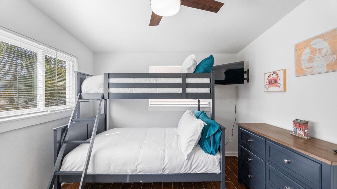 Photo of Bedroom in Redington Beach
