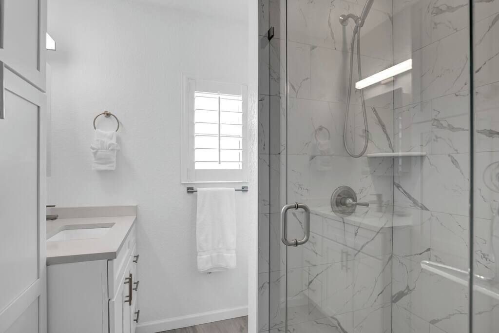 Photo of Bathroom in Marathon