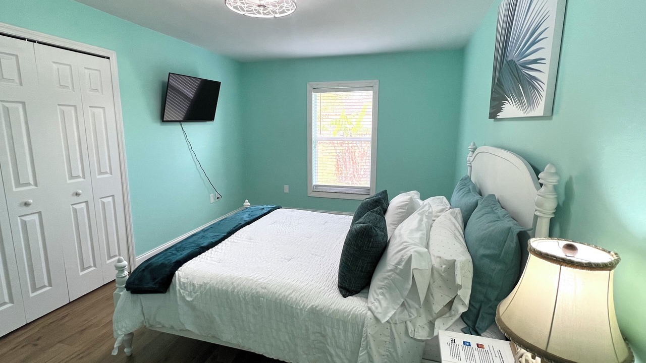 Photo of Bedroom in San Carlos Park