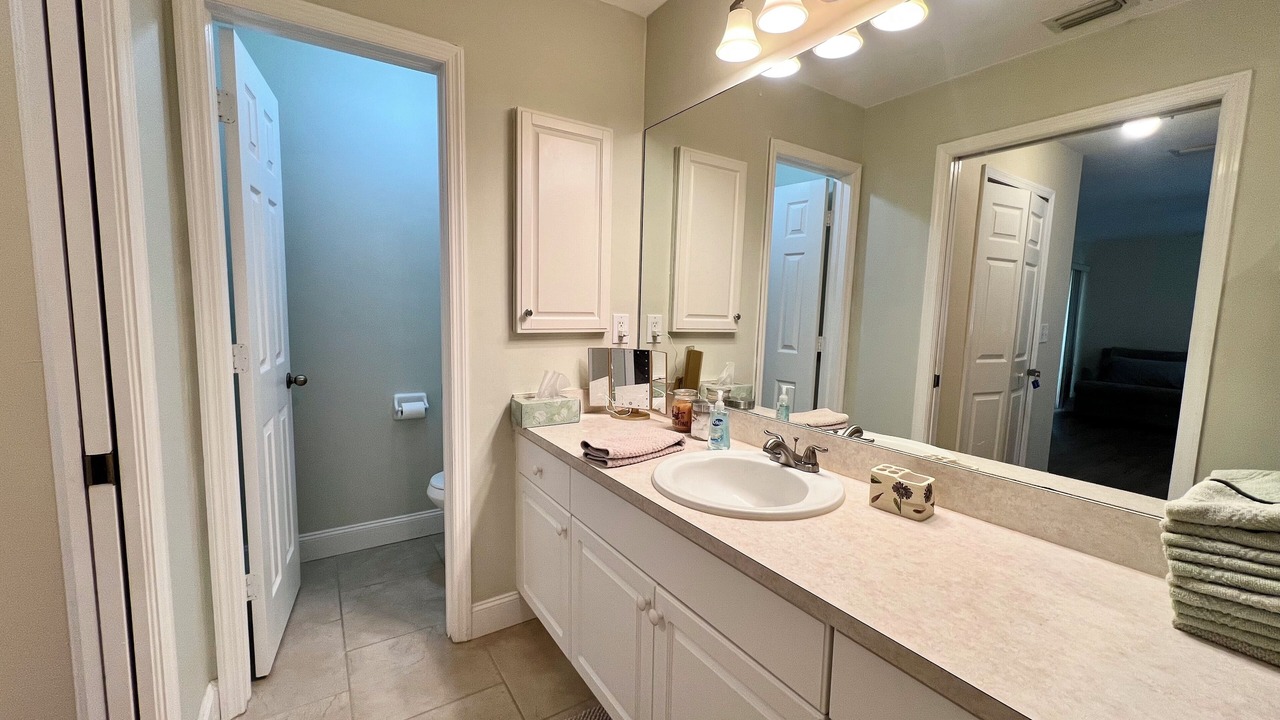 Photo of Bathroom in San Carlos Park
