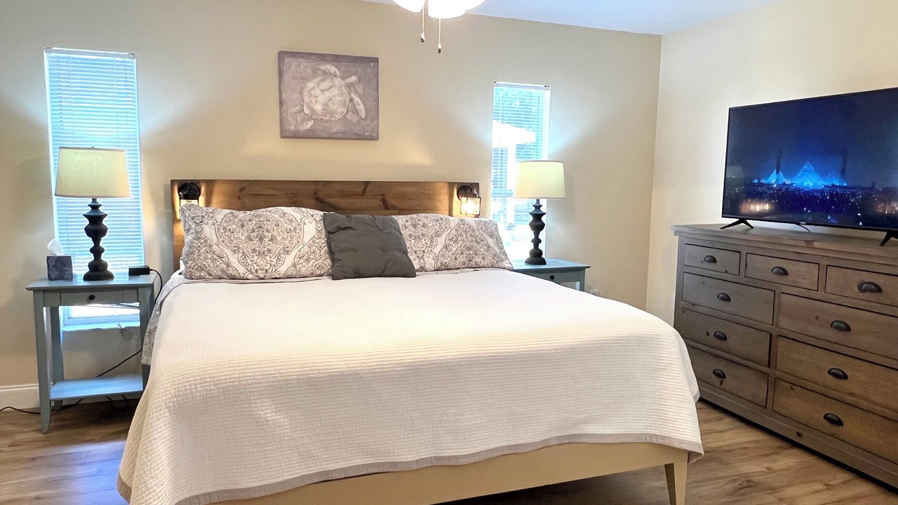 Photo of Bedroom in San Carlos Park