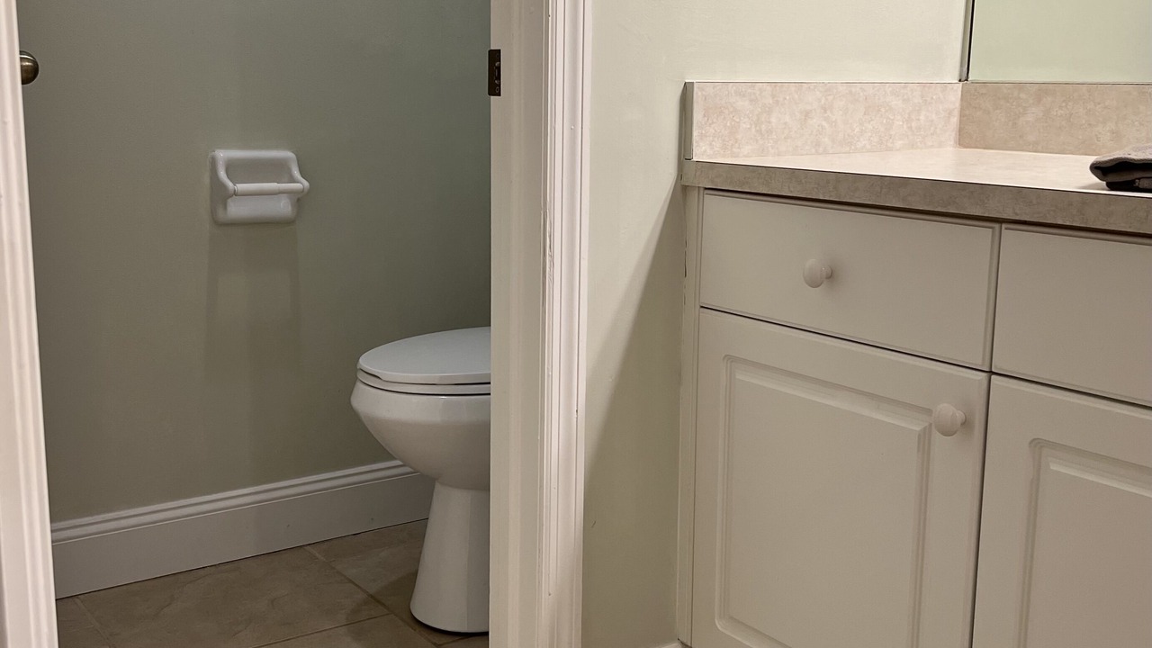 Photo of Bathroom in San Carlos Park