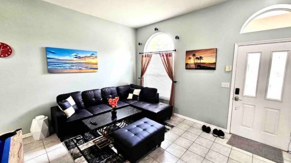 Photo of Livingroom in Citrus Park