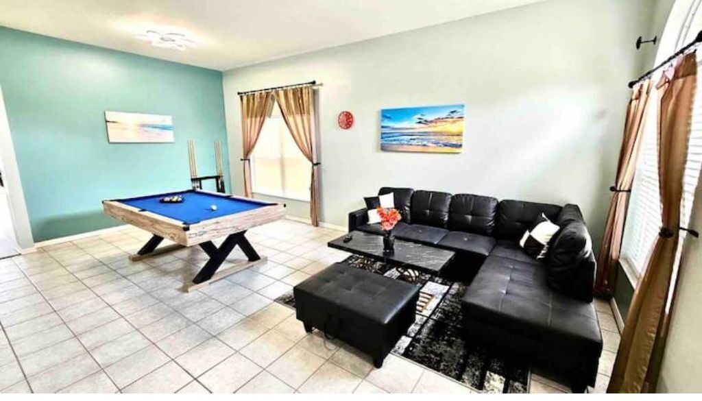 Photo of Livingroom in Citrus Park