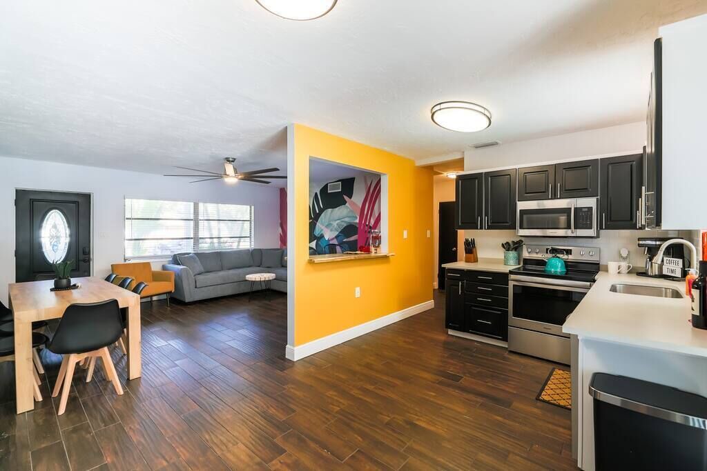 Photo of Kitchen in South Pinellas Community Council